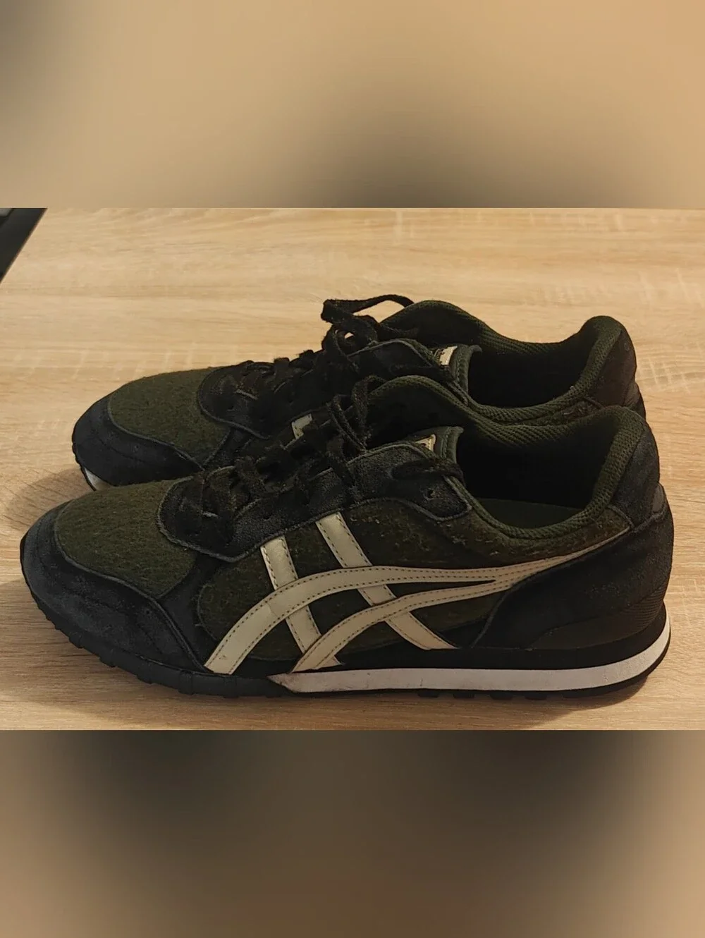 Onitsuka Tiger by Asics Men’s Green & White Runner Sneakers